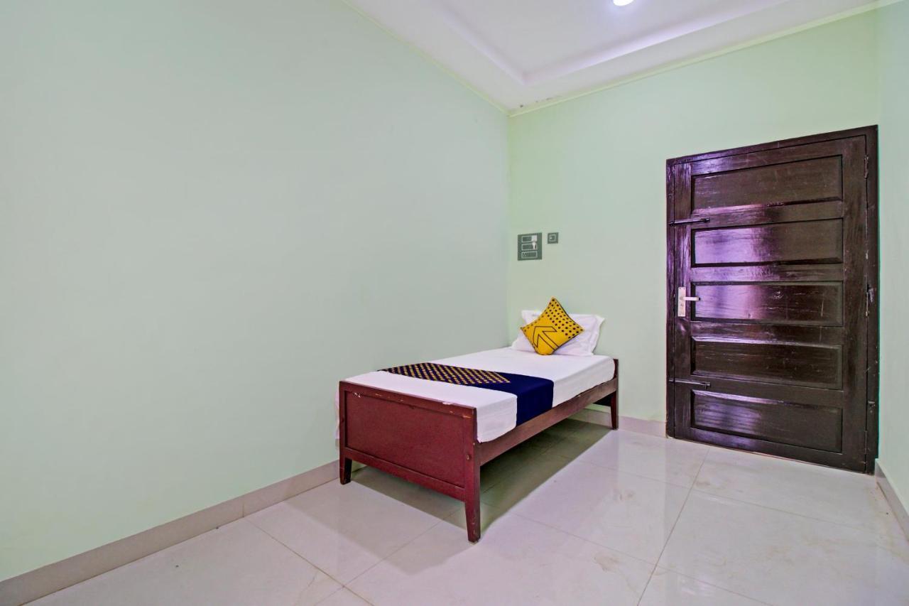 Spot On 73862 Jaya Tourist Home فاركَالا المظهر الخارجي الصورة
